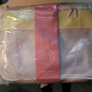 Packing cubes, new in packaging